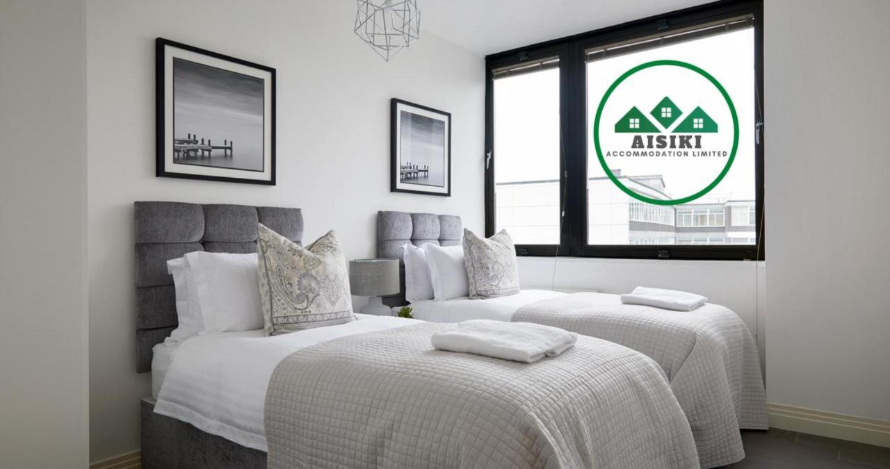Aisiki Living At Upton Rd, Multiple 1, 2, Or 3 Bedroom Apartments, King Or Twin Beds With Free Wi-Fi & Parking Watford  Buitenkant foto