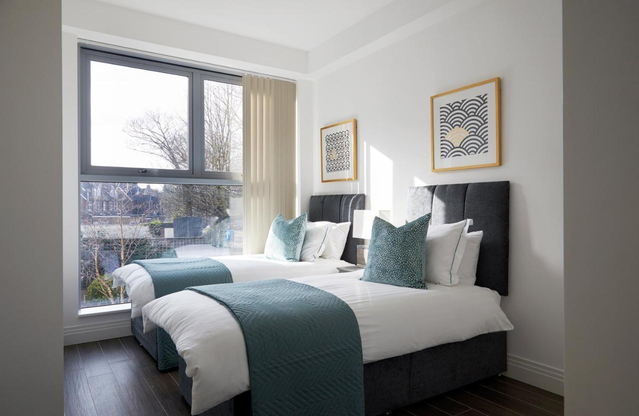 Aisiki Living At Upton Rd, Multiple 1, 2, Or 3 Bedroom Apartments, King Or Twin Beds With Free Wi-Fi & Parking Watford  Buitenkant foto
