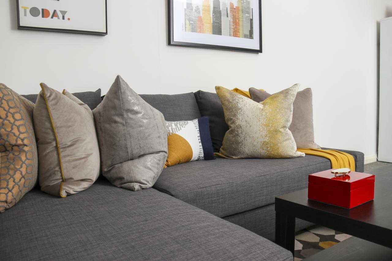 Aisiki Living At Upton Rd, Multiple 1, 2, Or 3 Bedroom Apartments, King Or Twin Beds With Free Wi-Fi & Parking Watford  Buitenkant foto