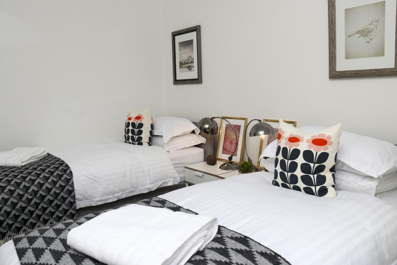 Aisiki Living At Upton Rd, Multiple 1, 2, Or 3 Bedroom Apartments, King Or Twin Beds With Free Wi-Fi & Parking Watford  Buitenkant foto