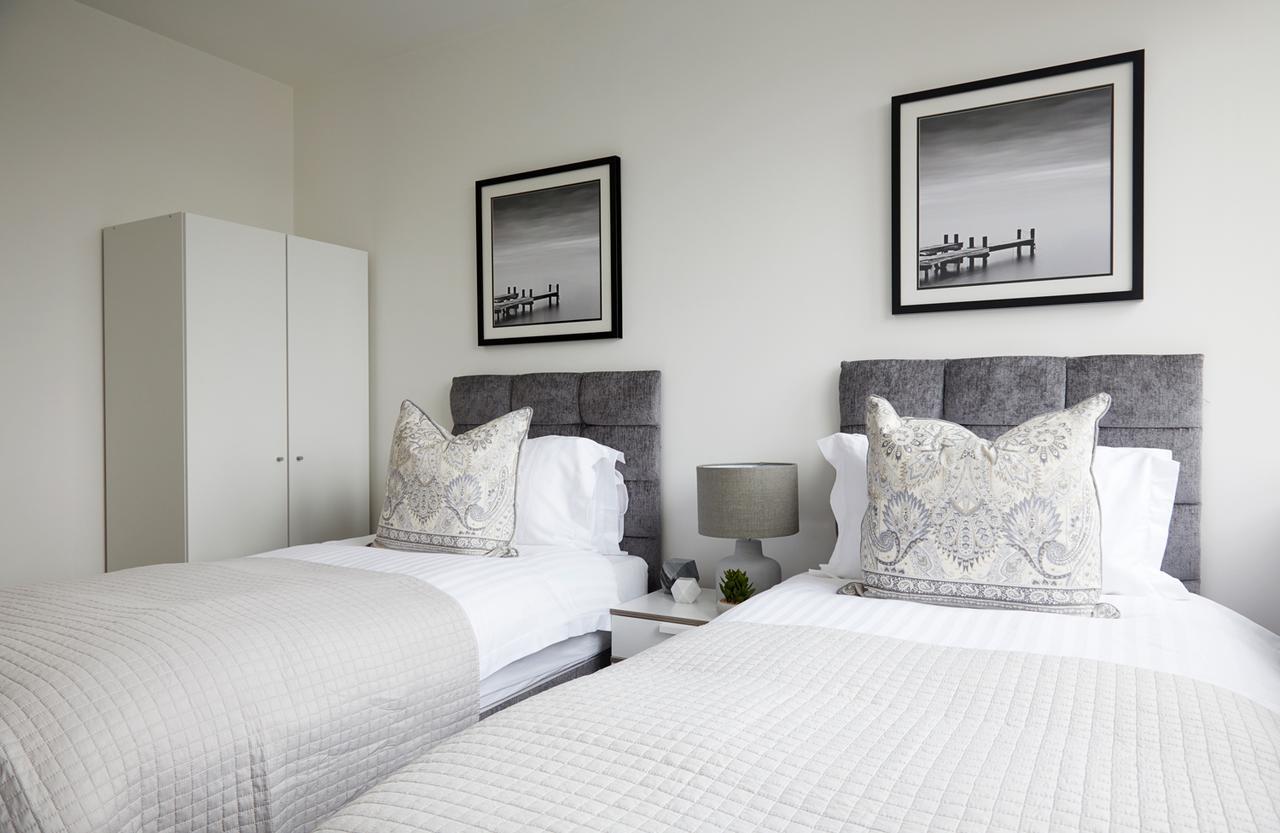 Aisiki Living At Upton Rd, Multiple 1, 2, Or 3 Bedroom Apartments, King Or Twin Beds With Free Wi-Fi & Parking Watford  Buitenkant foto