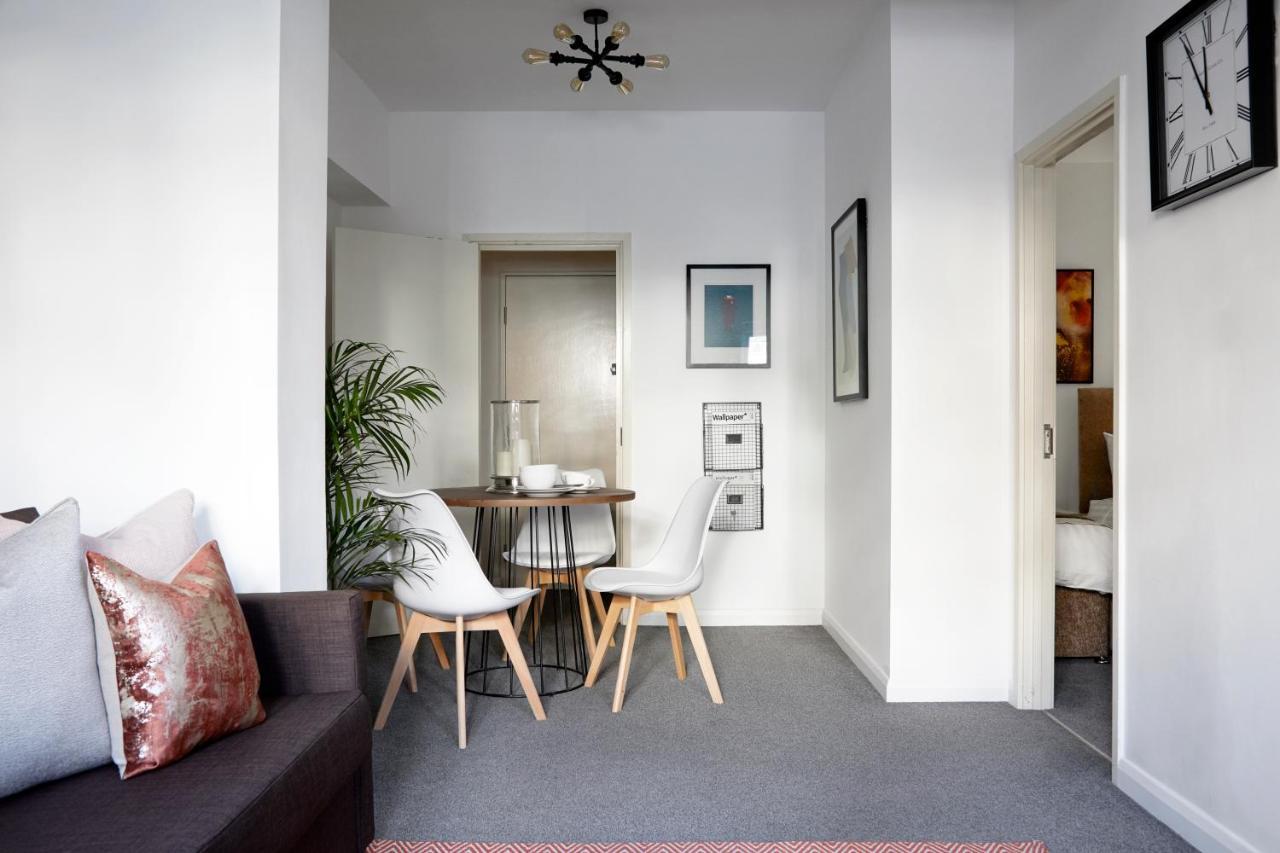 Aisiki Living At Upton Rd, Multiple 1, 2, Or 3 Bedroom Apartments, King Or Twin Beds With Free Wi-Fi & Parking Watford  Buitenkant foto