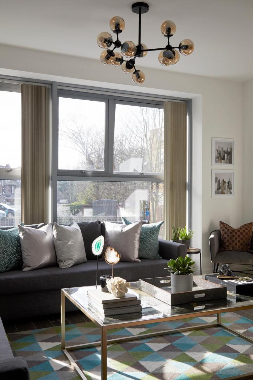 Aisiki Living At Upton Rd, Multiple 1, 2, Or 3 Bedroom Apartments, King Or Twin Beds With Free Wi-Fi & Parking Watford  Buitenkant foto